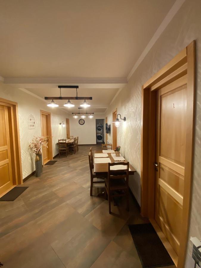 Guesthouse Shampriani Местия Экстерьер фото